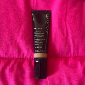 Mary Kay CC Cream - DEEP